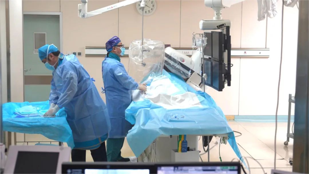 坚实奋斗足迹成就价值绽放|以仁心妙手，护心脏“生机”